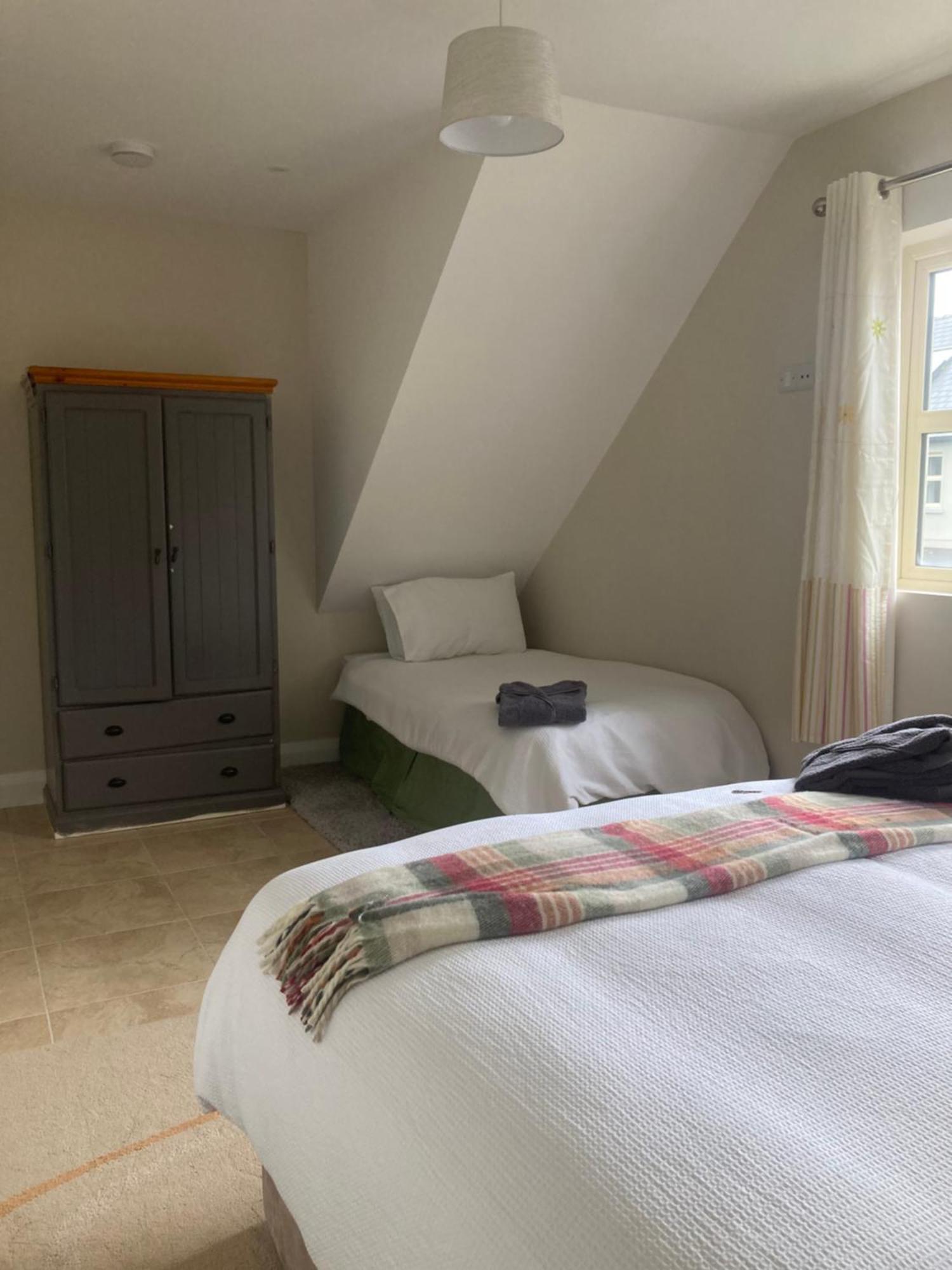 Ferienwohnung Luxury Country Escape Ennis Exterior foto